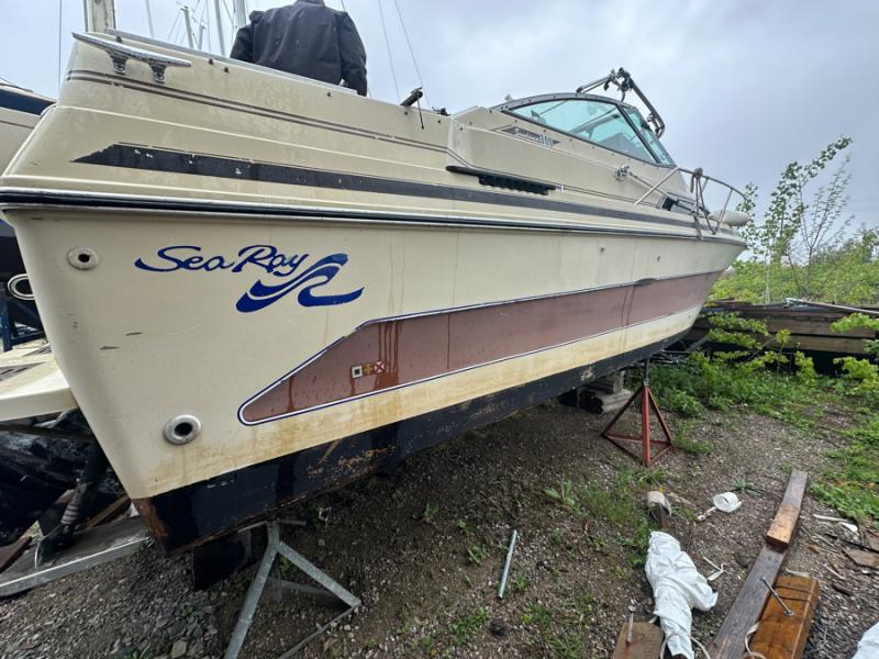Used-Sea-Ray-3