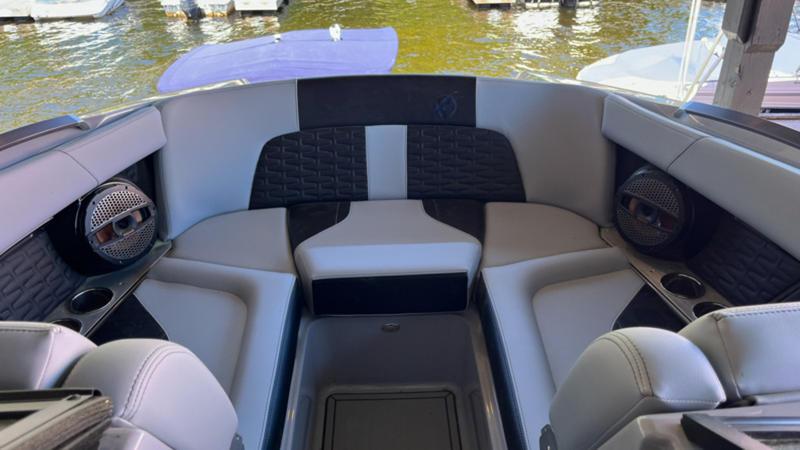 MasterCraft-X22-24-3735-12