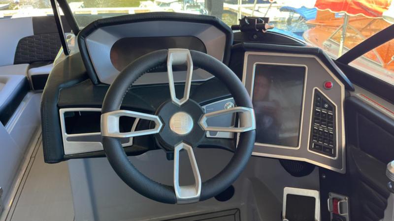 MasterCraft-X22-24-3735-17