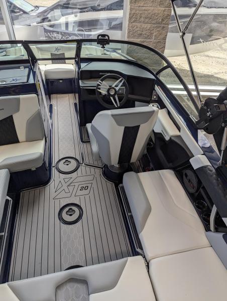 MasterCraft XT20 Walkers Point Marina