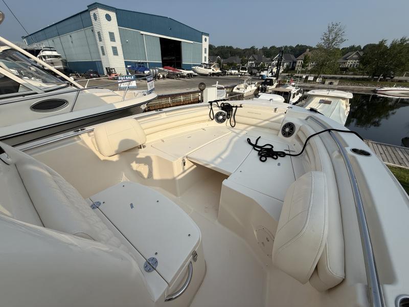 2026 Grady-White 216