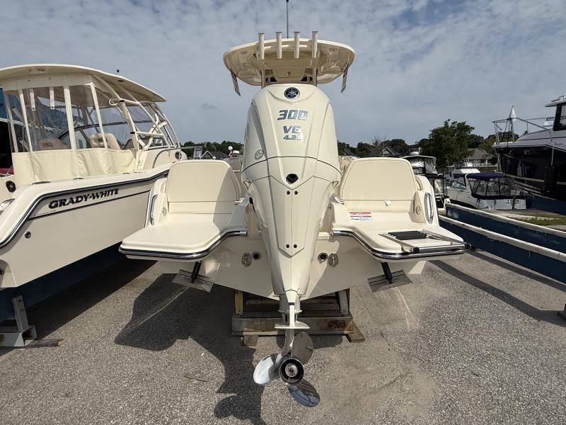 2026 Grady-White 216
