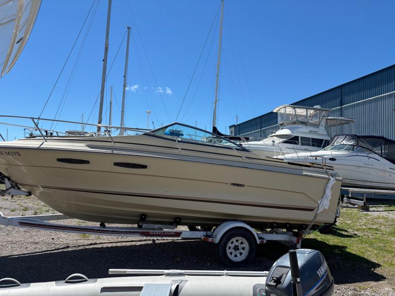 Sea Ray 210 SRV